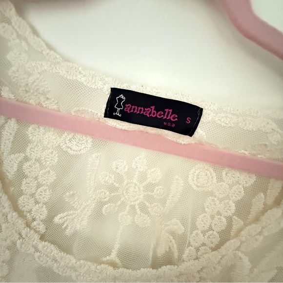 Annabelle Cream Embroidered Mesh Lace Top Size S - Picture 2 of 8